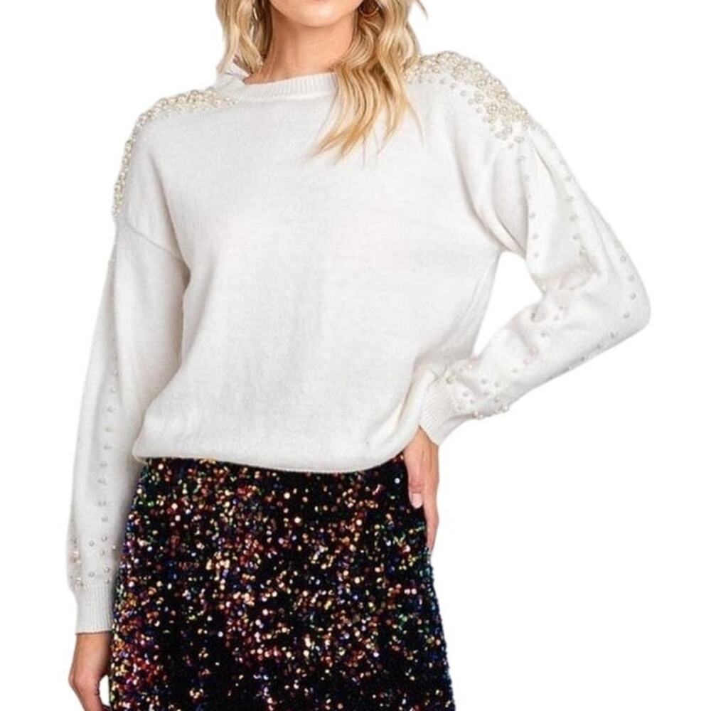 Fate Women's Small Long Sleeve Crew Neck White and Pearl Design Sweaterf